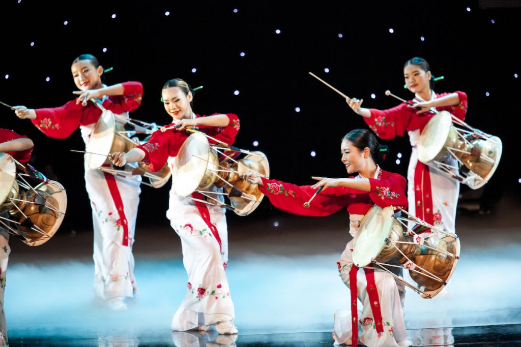 Korean dancers with drums