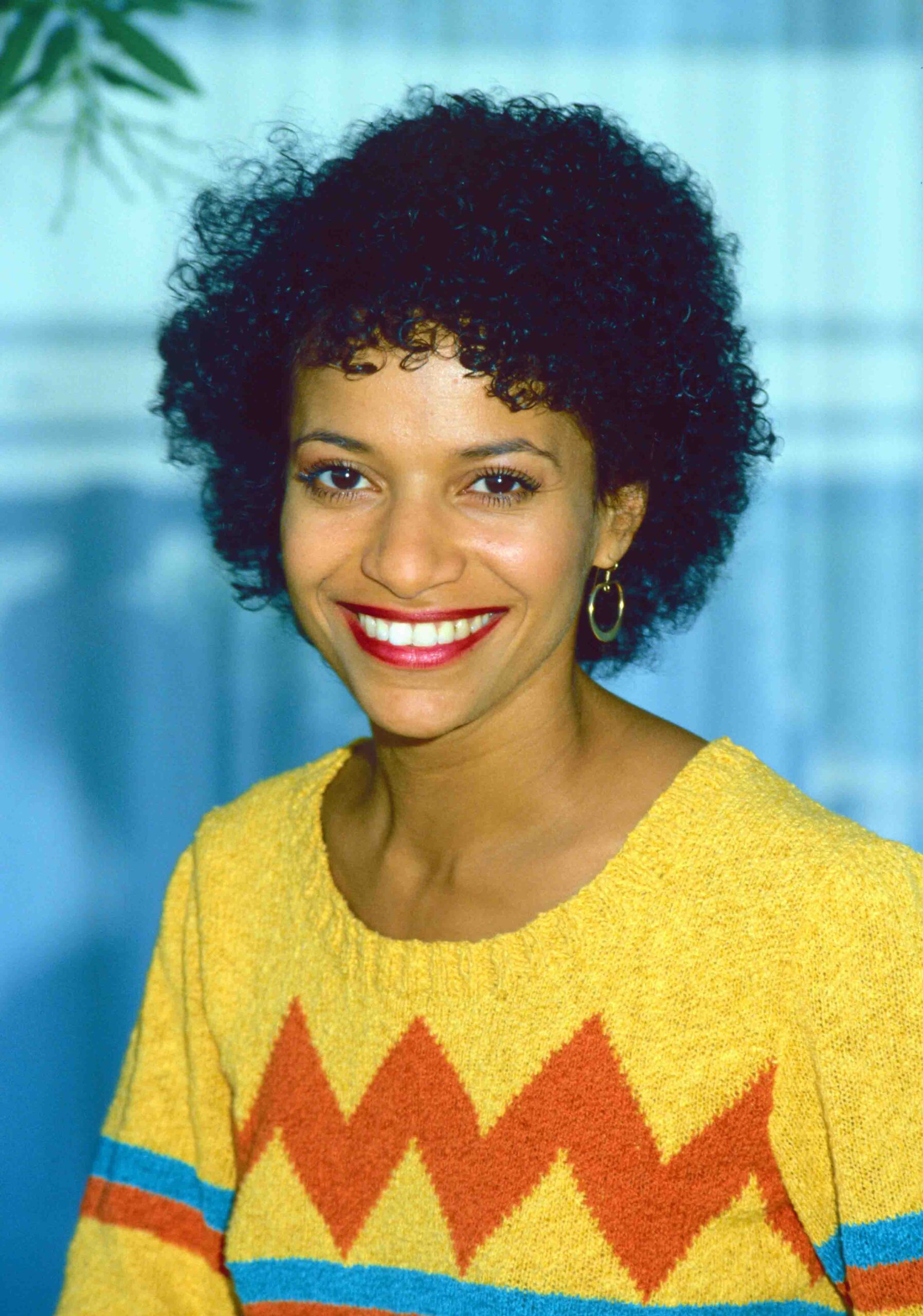 Debbie Allen Siblings 97 - j8ad9cm
