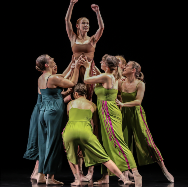 A tower of dancers